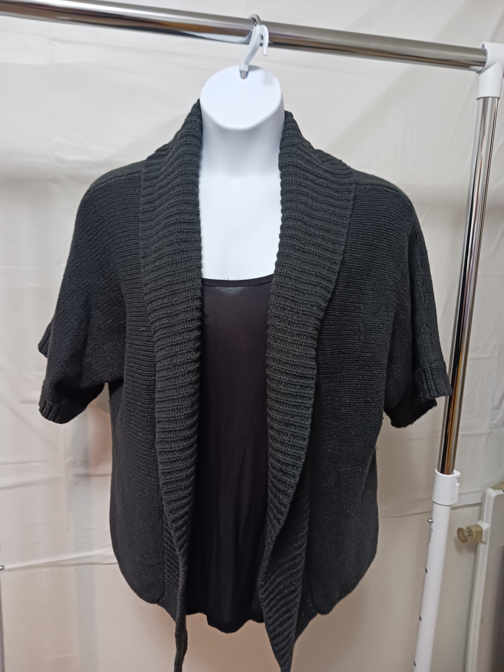 AGB Black Short-Sleeve Open-Front Shawl Cardigan